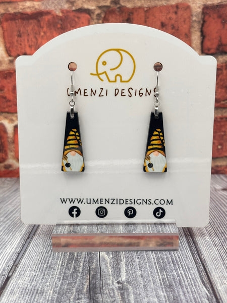 Bee Gnome Bar Earrings