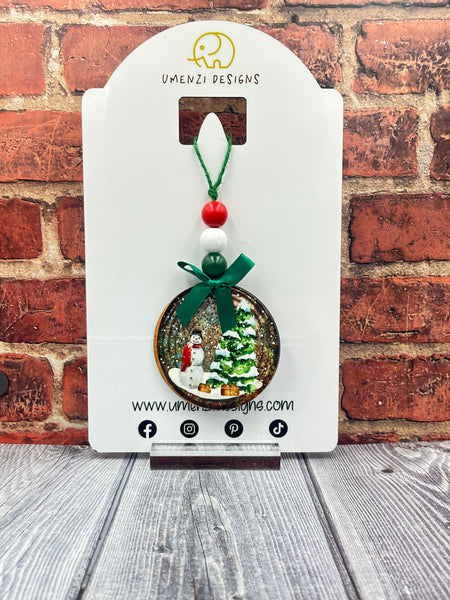 Faux Tin Can Lid Snowman Round Ornament