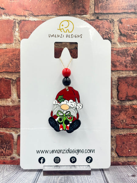 Santa Gnome w/Gift Ornament